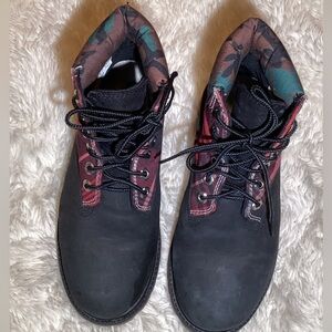 Timberland boys Black and Camouflage Lace-Up Boots size 3